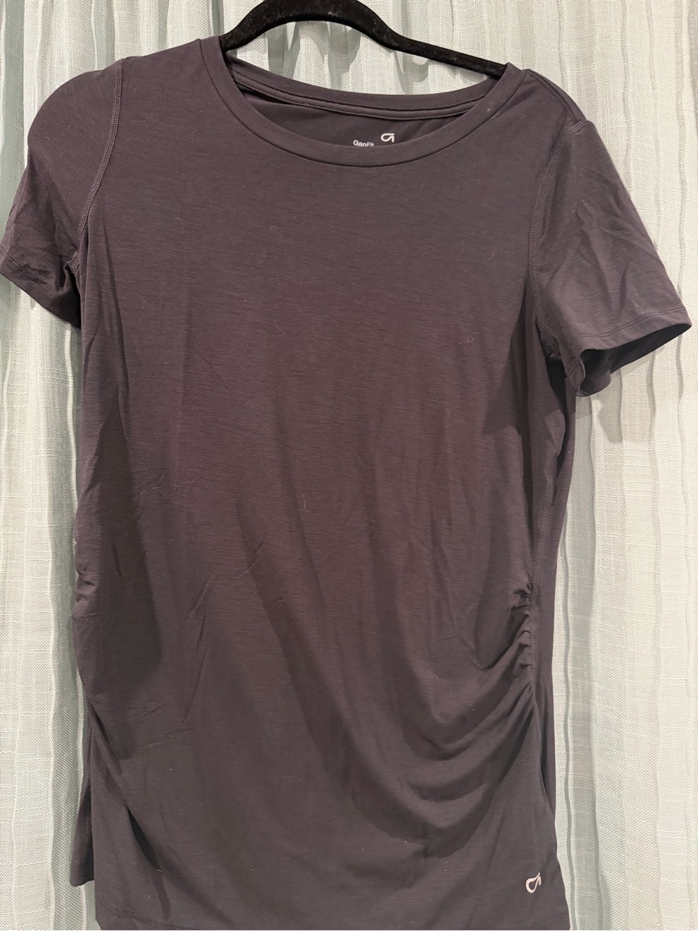 GAP Maternity Short Sleeve Crew Top in Grey